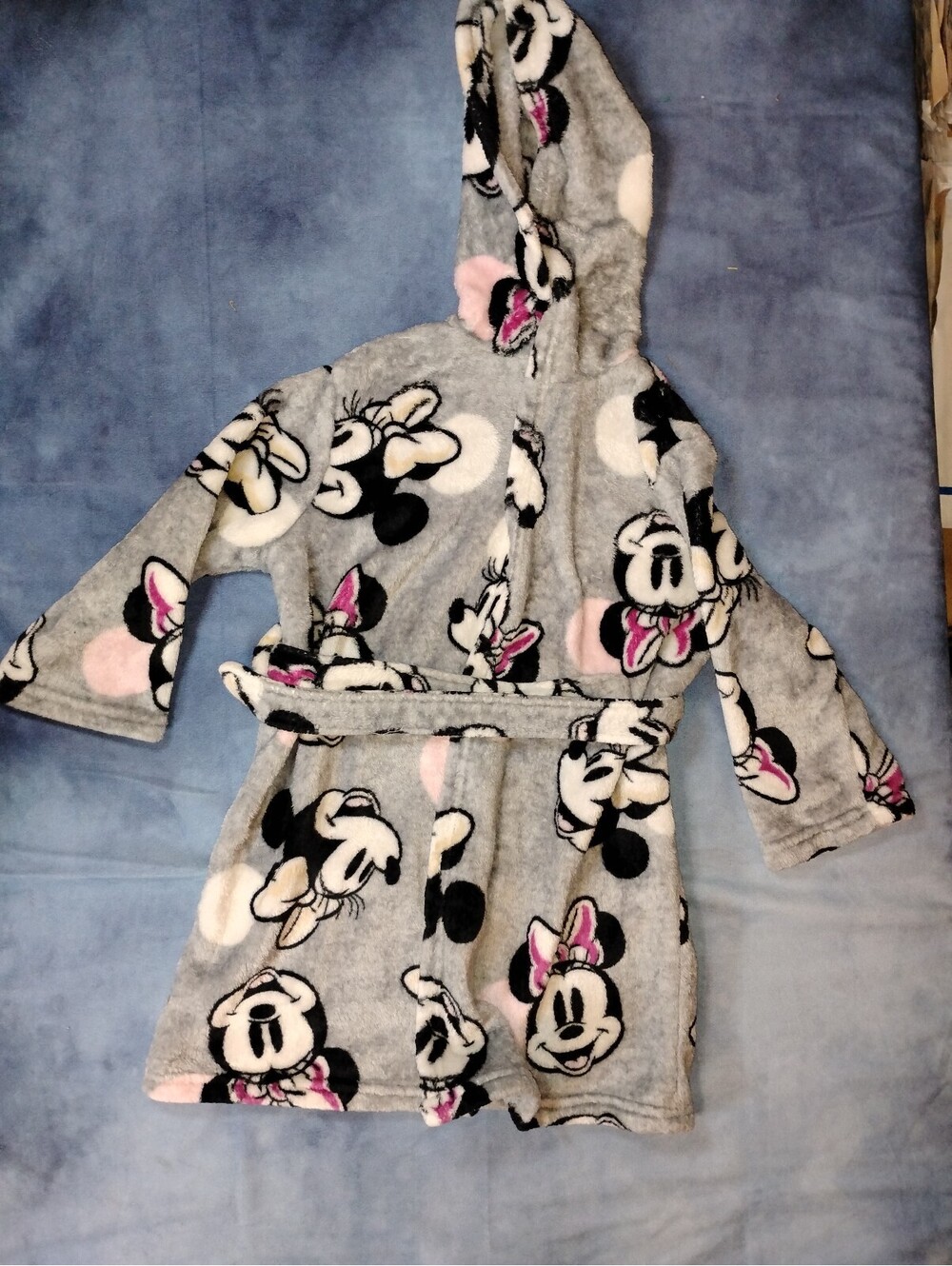 Kids Girls Minnie Mouse Robe size 4